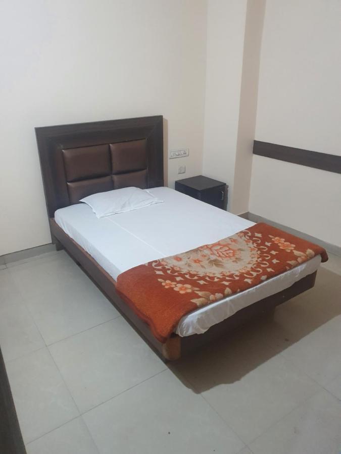Hotel Anmol Ambikāpur Kültér fotó