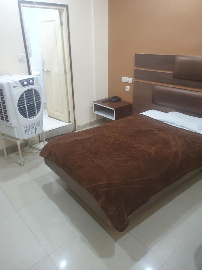 Hotel Anmol Ambikāpur Kültér fotó