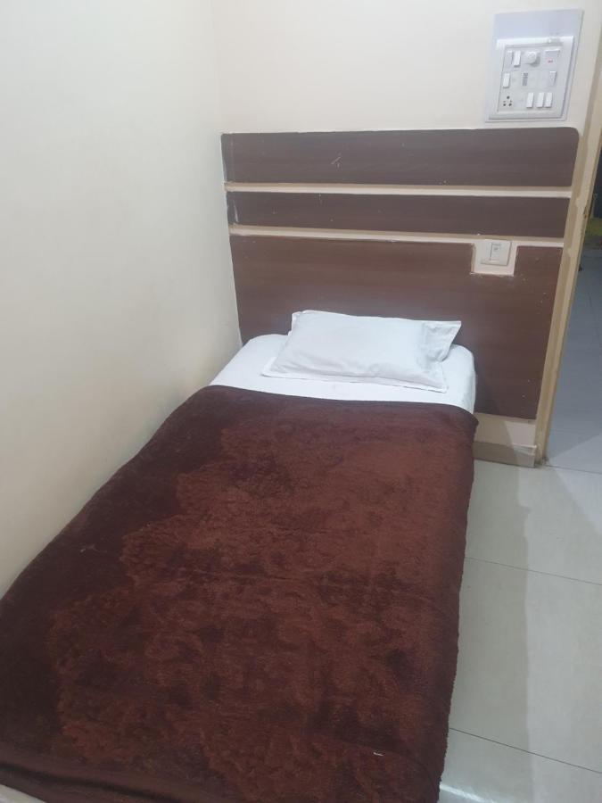 Hotel Anmol Ambikāpur Kültér fotó