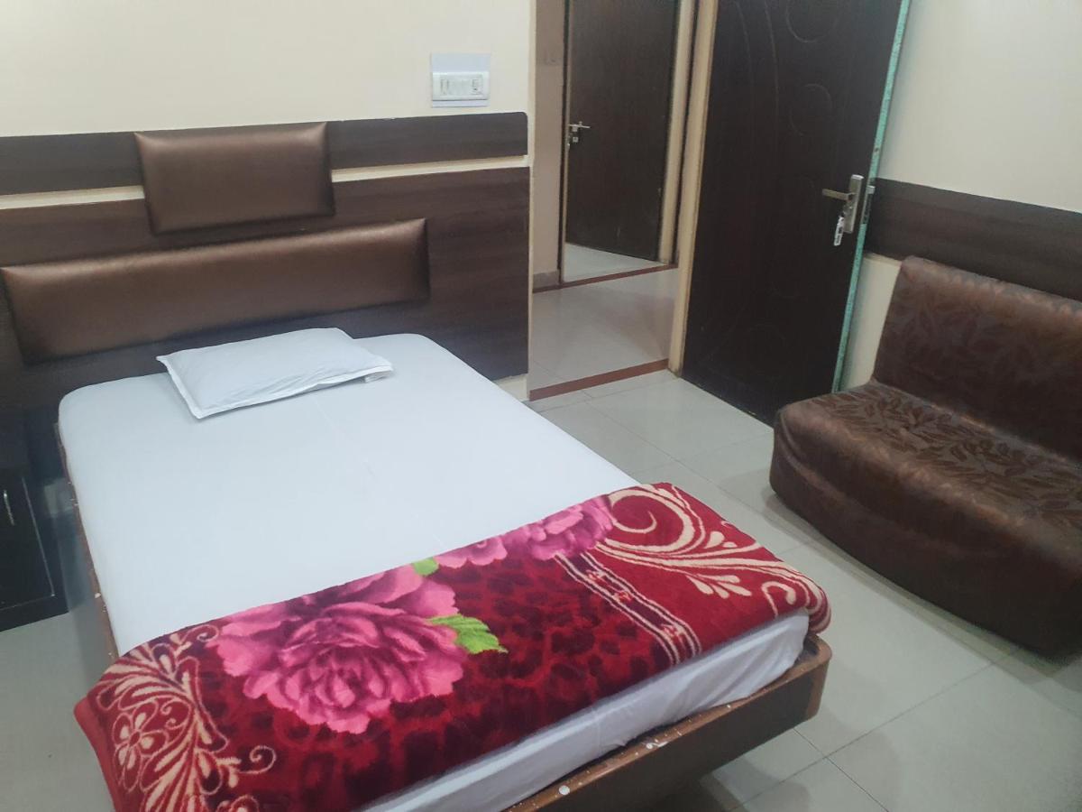 Hotel Anmol Ambikāpur Kültér fotó