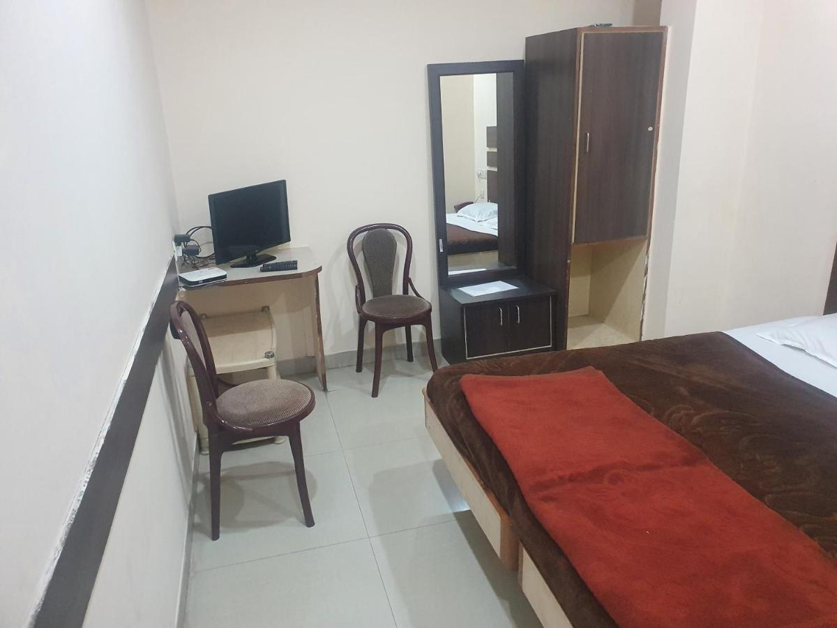 Hotel Anmol Ambikāpur Kültér fotó