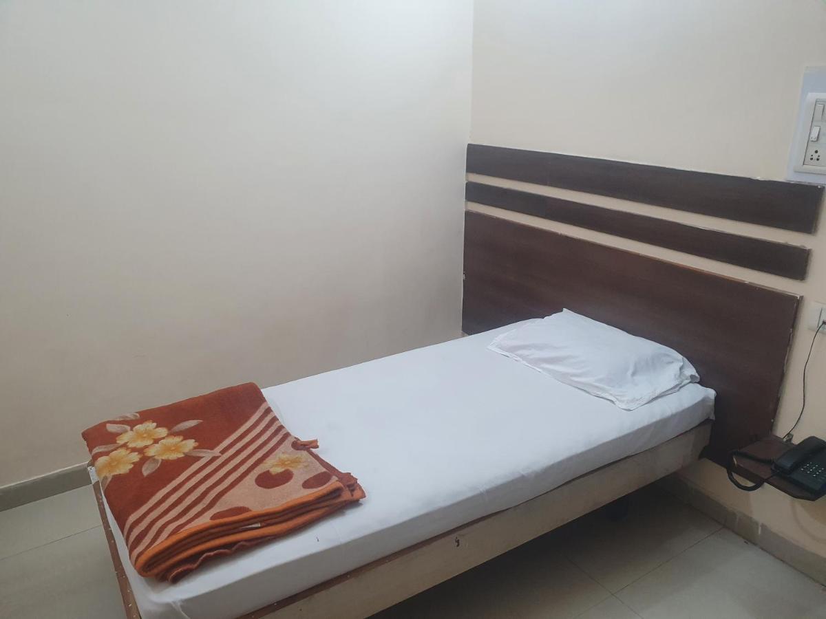 Hotel Anmol Ambikāpur Kültér fotó