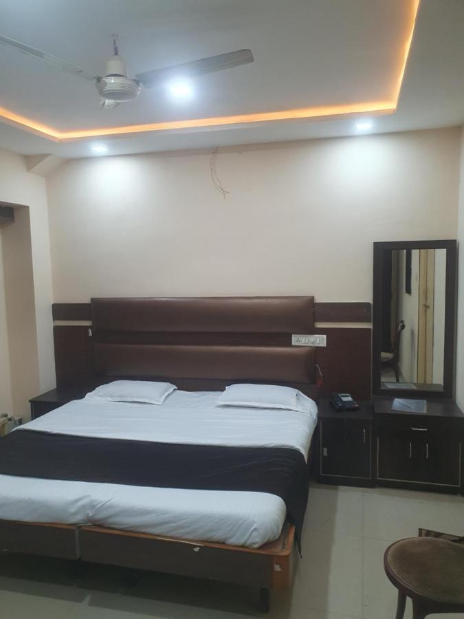 Hotel Anmol Ambikāpur Kültér fotó
