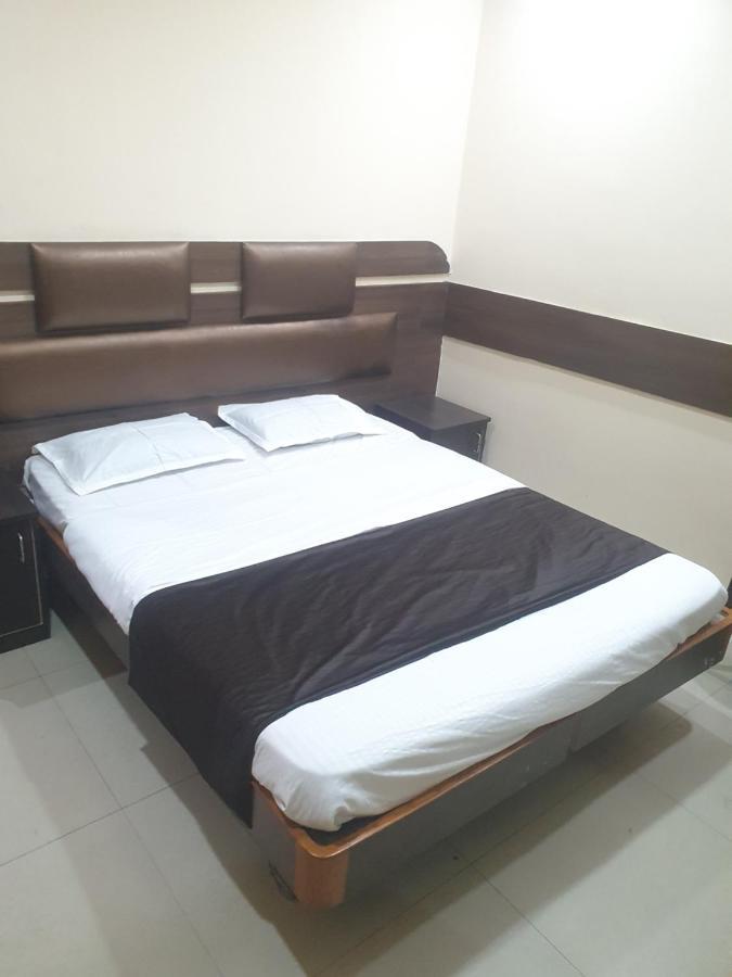 Hotel Anmol Ambikāpur Kültér fotó